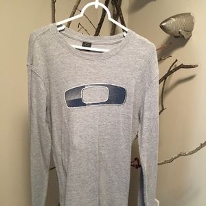 Oakley waffle weave long sleeve T-shirt.